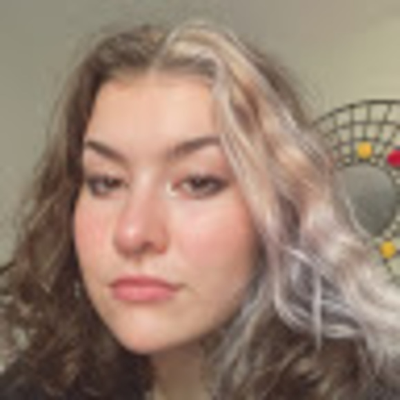 Meet your Posher, Ella - Picture 1 of 1